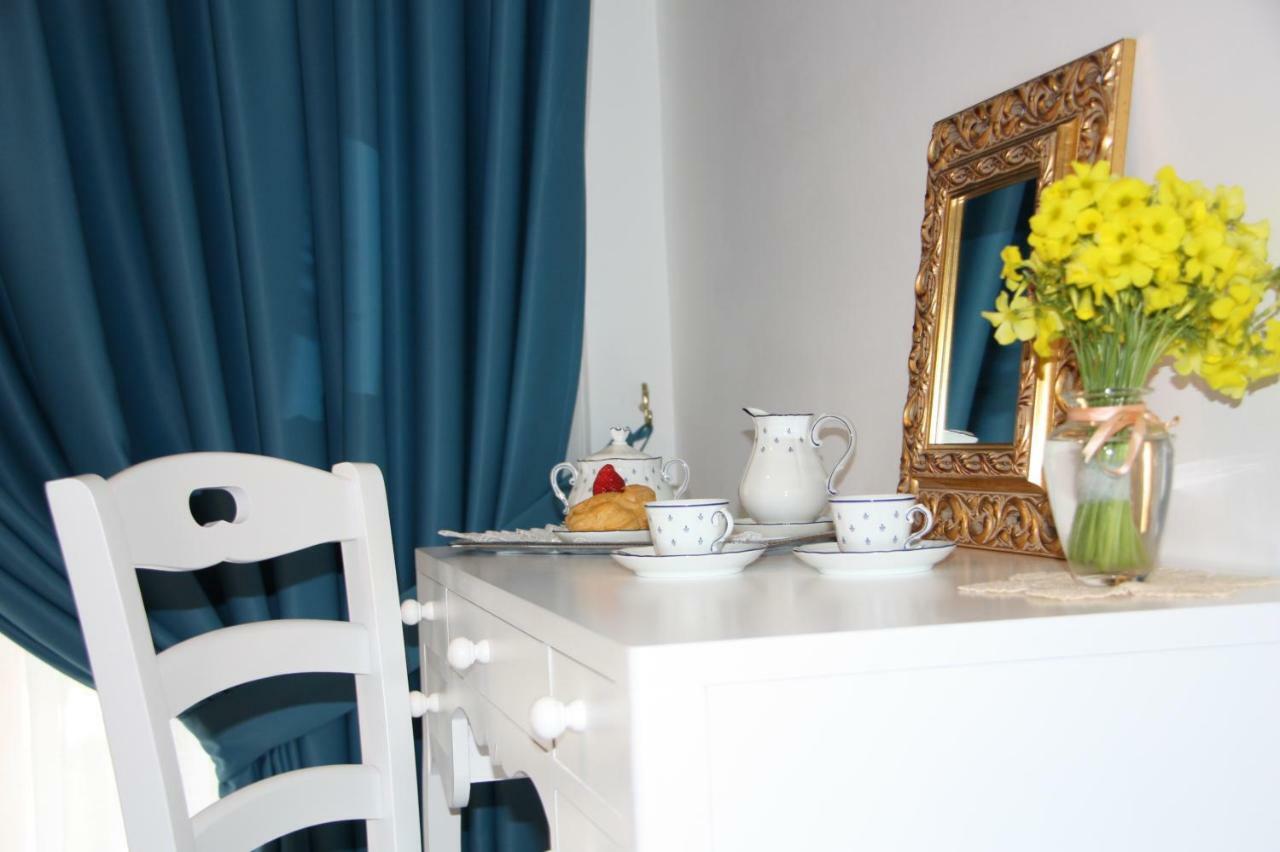 Casa Amigdala Bed & Breakfast กัสเตลลาบาเต ภายนอก รูปภาพ